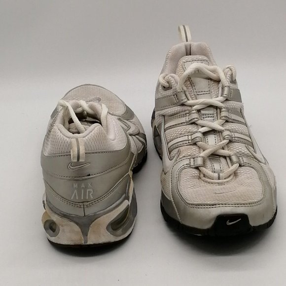 Nike Air Max Womens Low Top Sneaker Silver‎ Lace Up Wedge Padded Collar 8.5 - Picture 3 of 10